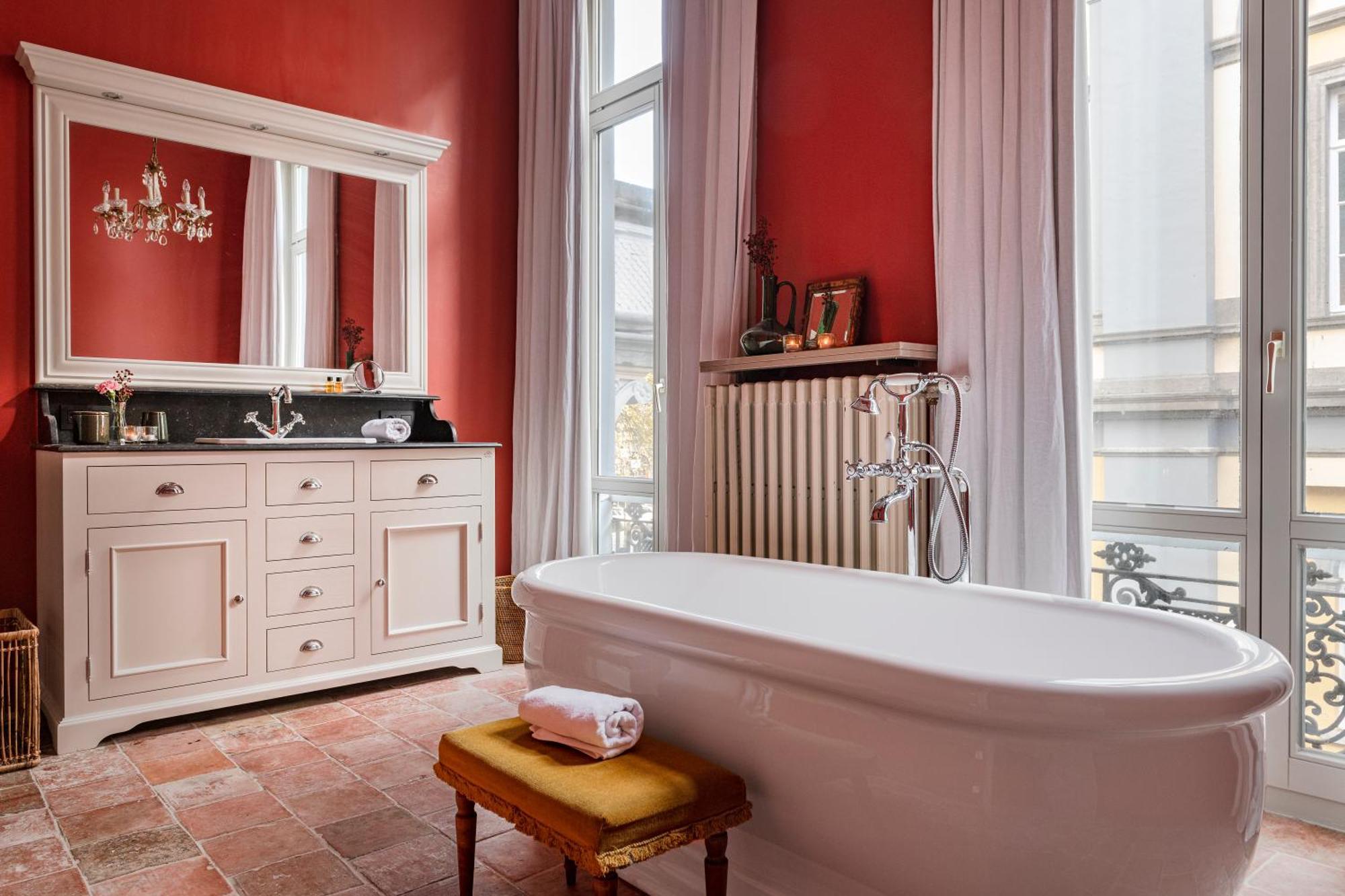 The Bank 1869 - Unique Guestrooms In The Historic Center Of Bruges Esterno foto